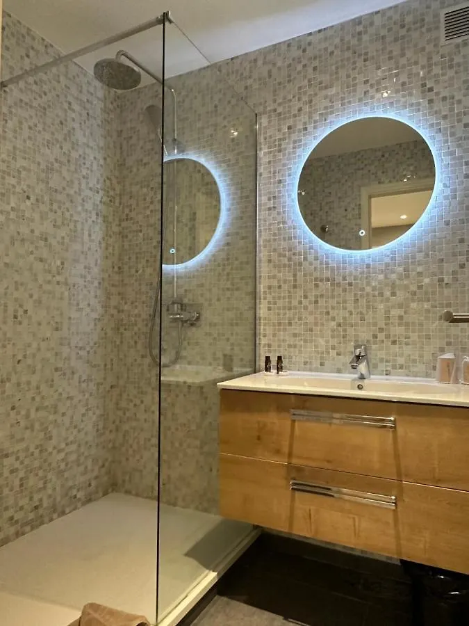 Hotel Little Regina Paris