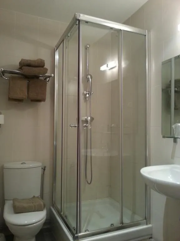 Hotel Little Regina Paris 2*,  France